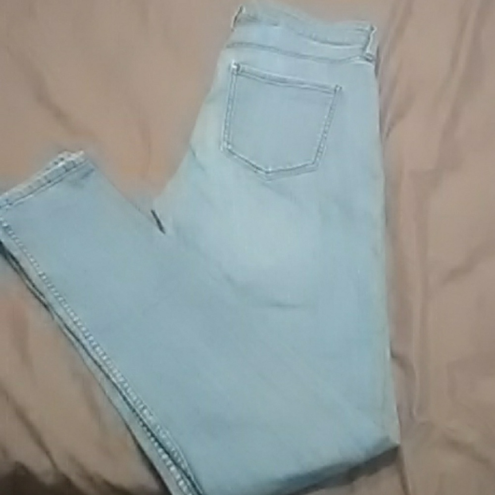 Jeans - Picture 2 of 4